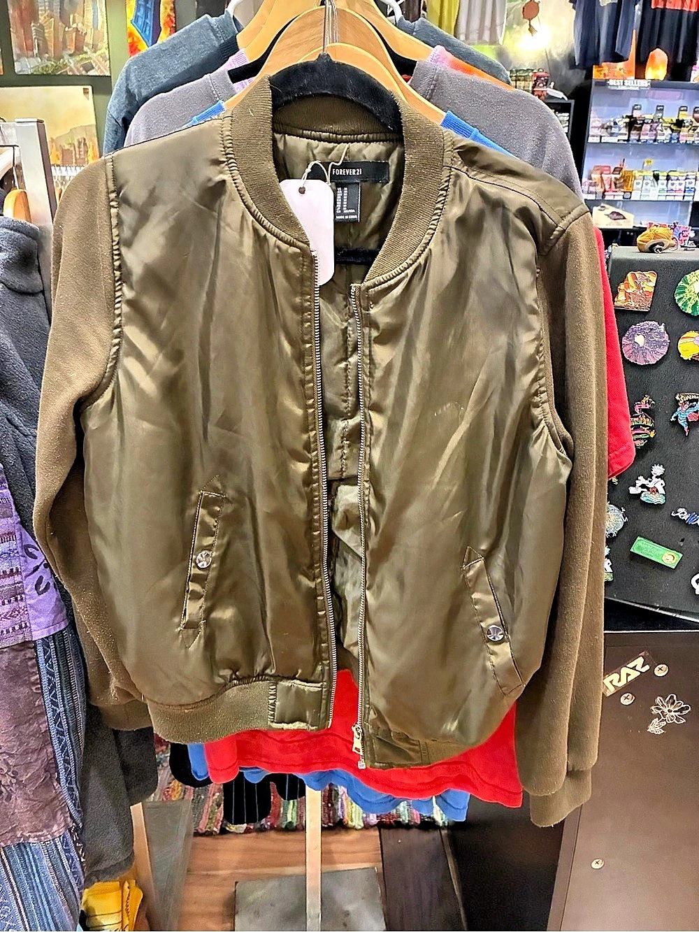 Forever 21 Women's Bomber Jacket in Green Size Medium NWT